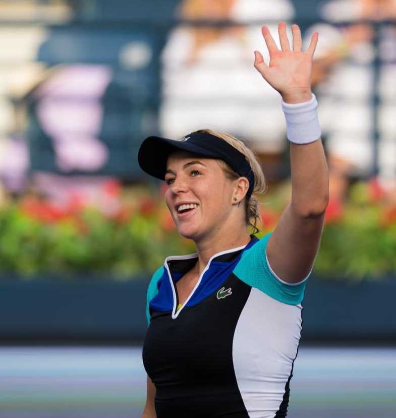 Anastasia Pavlyuchenkova-TopCourt